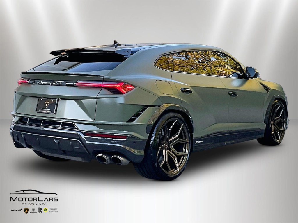 Used 2023 Lamborghini Urus Performante AWD/4WD image 11