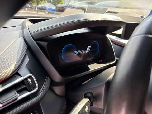 Used 2019 BMW i8 Roadster AWD/4WD image 28