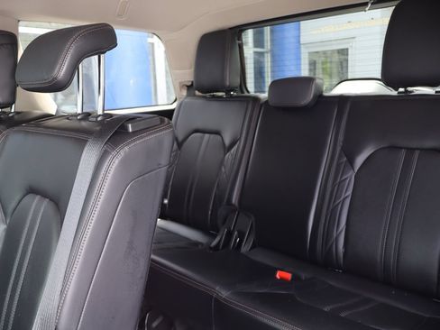 Used 2019 Ford Expedition Platinum AWD/4WD image 21