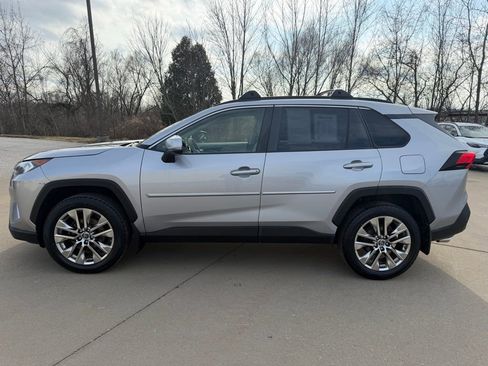 Used 2019 Toyota RAV4 XLE Premium w/ Cold Weather Package image 2