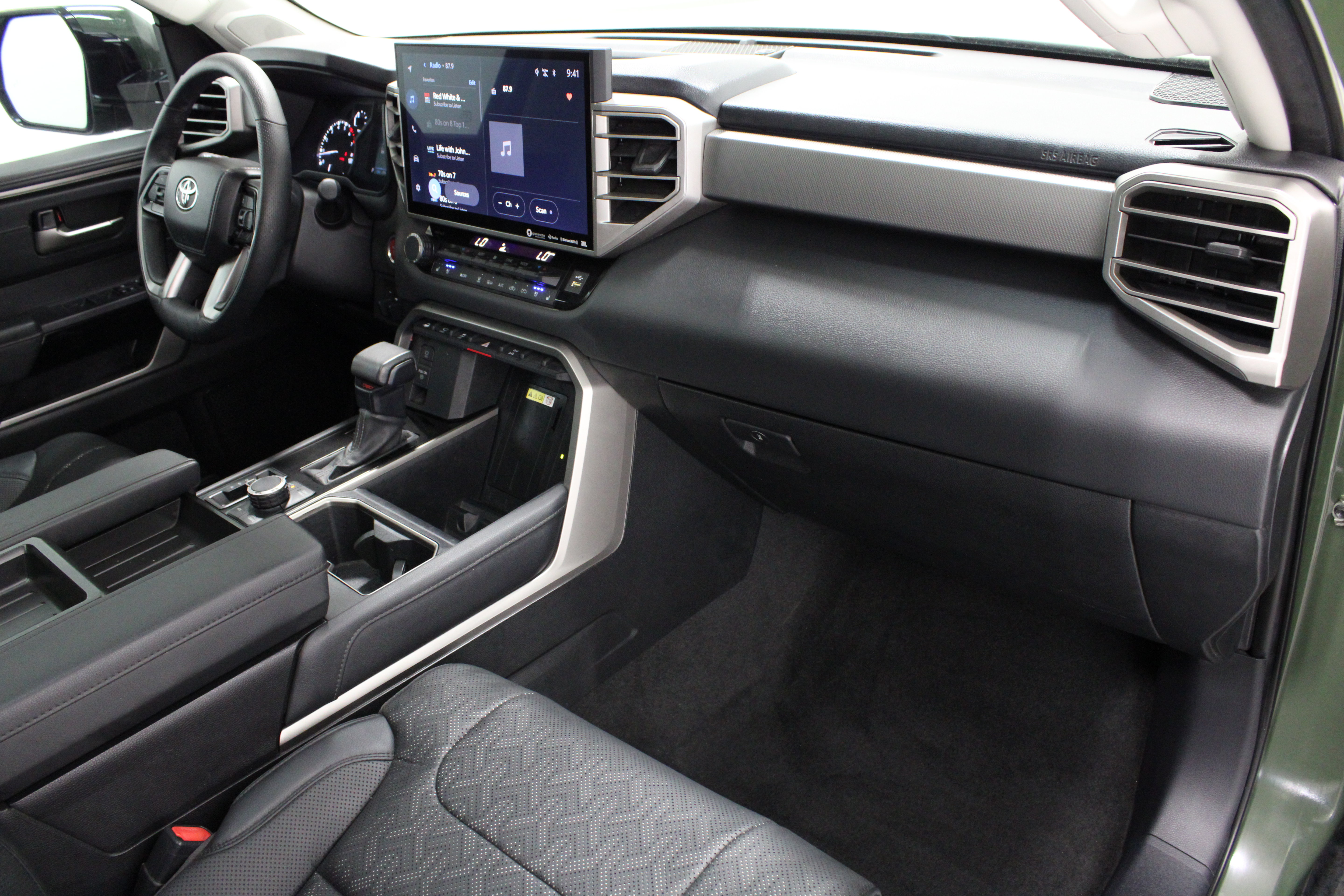 Used 2023 Toyota Tundra Limited w/ TRD Off-Road Package AWD/4WD image 39