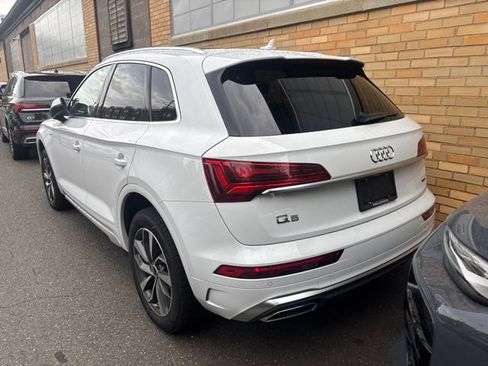 Certified 2024 Audi Q5 2.0T Premium AWD/4WD image 7