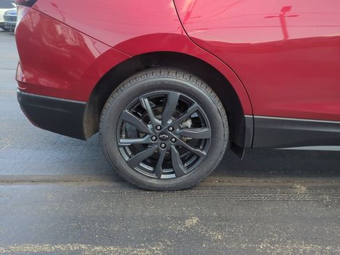 Certified 2024 Chevrolet Equinox RS FWD image 13
