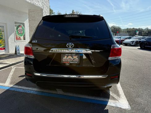 Used 2013 Toyota Highlander Plus image 17