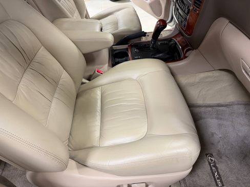 Used 2001 Lexus LX 470 4WD image 27