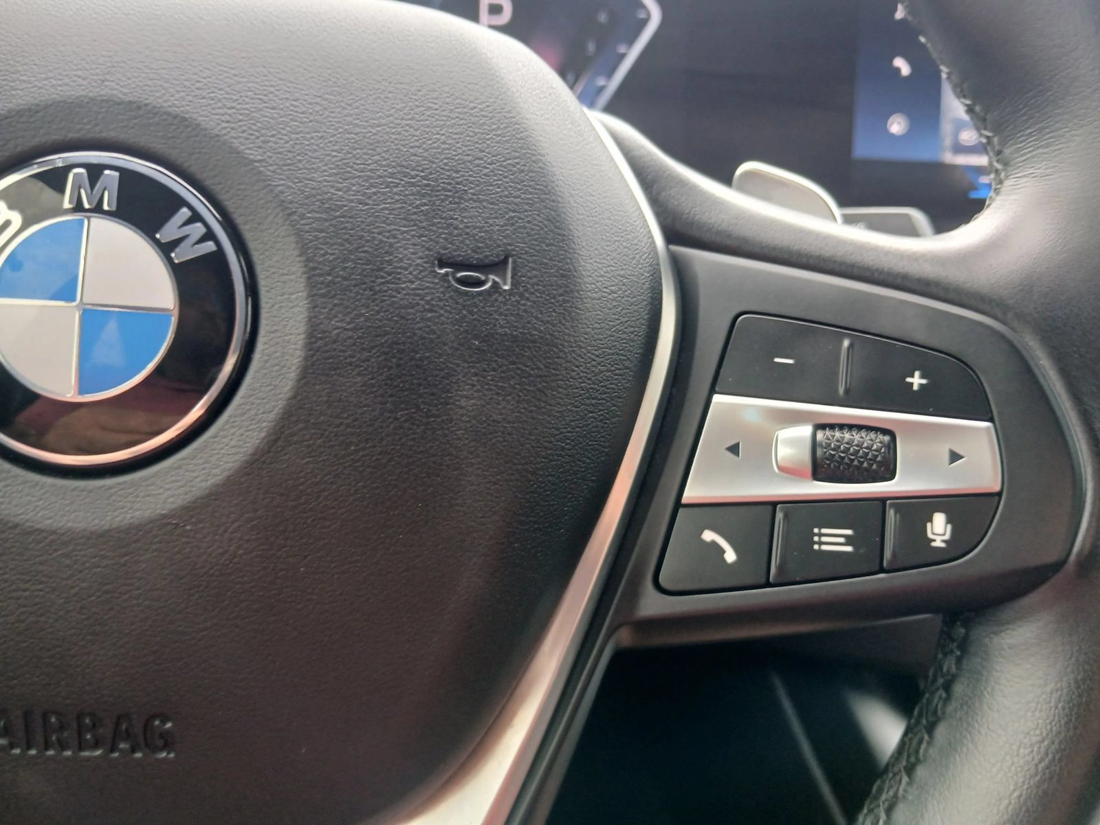 Used 2024 BMW 330i Sedan w/ Convenience Package RWD image 29