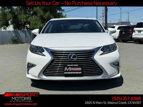 Used 2016 Lexus ES 350 w/ Luxury Package w/Wood Trim FWD image 2