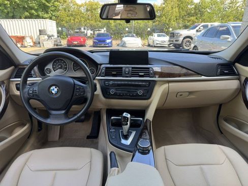Used 2015 BMW 320i Sedan RWD image 33