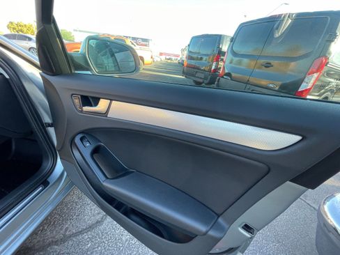 Used 2010 Audi A4 2.0T Premium image 24