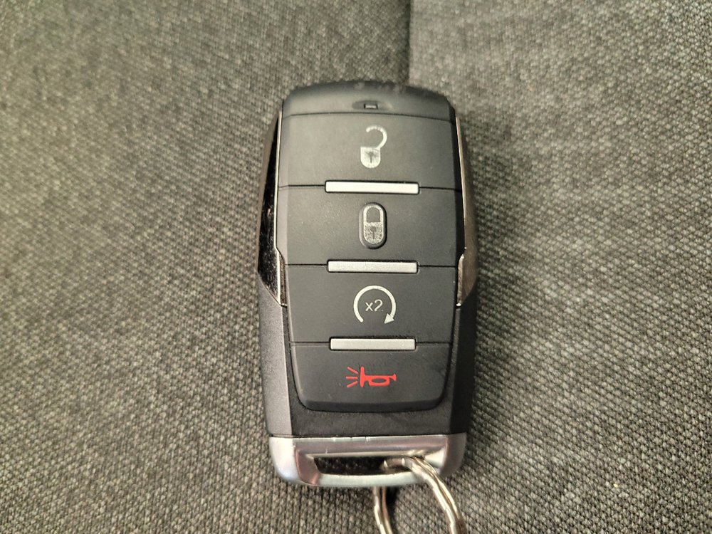 Used 2019 RAM 1500 Big Horn RWD image 32