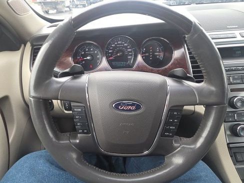 Used 2012 Ford Taurus Limited image 38