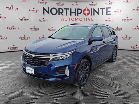 Used 2023 Chevrolet Equinox RS image 2