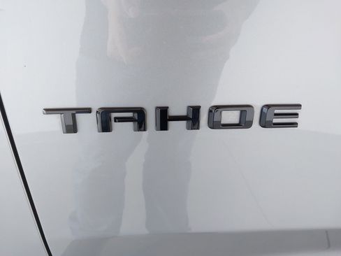 New 2024 Chevrolet Tahoe Z71 w/ Luxury Package AWD/4WD image 32