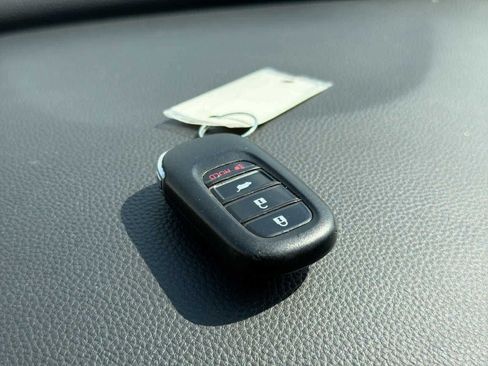 Used 2023 Honda HR-V LX image 27