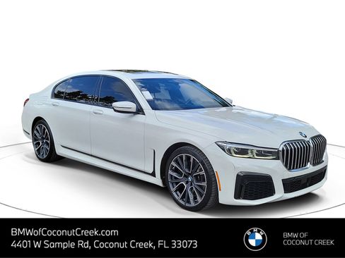 Used 2022 BMW 750i xDrive w/ M Sport Package AWD/4WD image 1