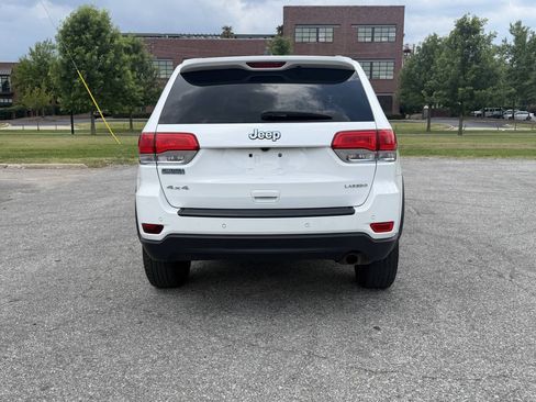 Used 2017 Jeep Grand Cherokee Laredo w/ Quick Order Package 23E AWD/4WD image 24