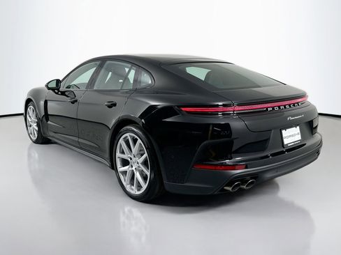 Certified 2025 Porsche Panamera 4 image 3