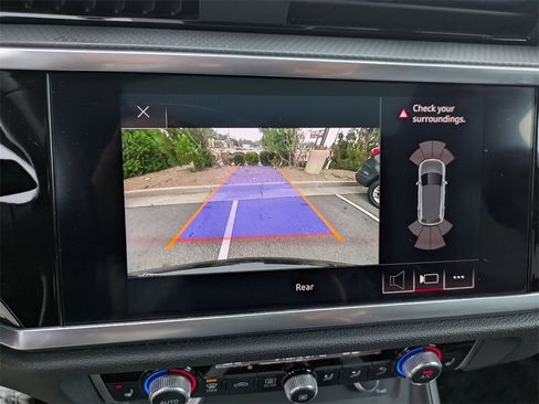 Used 2020 Audi Q3 2.0T Premium w/ Convenience Package image 24