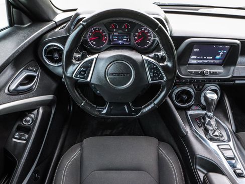 Used 2018 Chevrolet Camaro LT RWD image 20