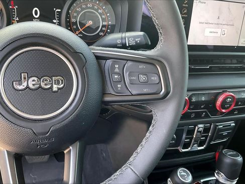 Used 2025 Jeep Gladiator Sport w/ Premium Package AWD/4WD image 46