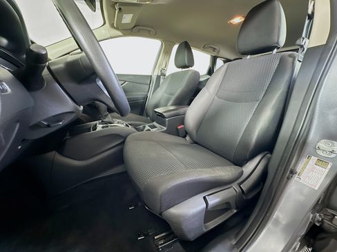Used 2019 Nissan Rogue Sport S FWD image 13