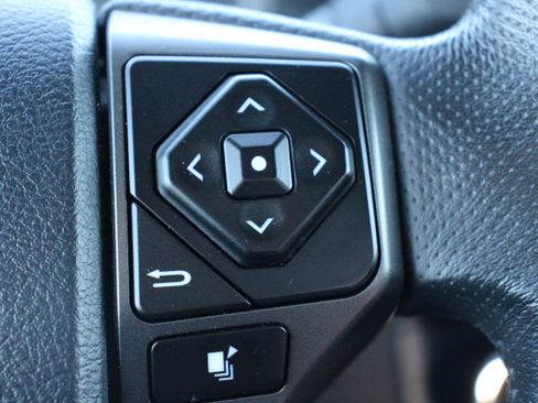 Used 2020 Toyota Tacoma TRD Off-Road image 26