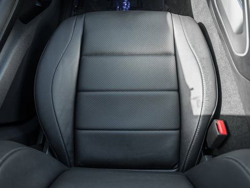 Certified 2025 Mercedes-Benz GLE 450e 4MATIC image 31