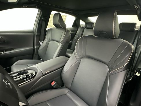 New 2026 Toyota Crown Limited w/ Advanced Technology Package image 9