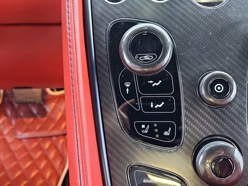 Used 2014 Aston Martin Vanquish Coupe RWD image 24