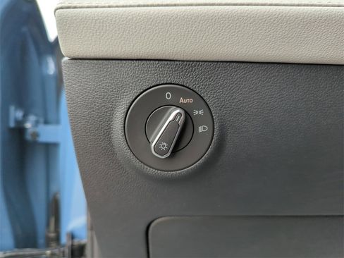 New 2026 Volkswagen Taos S image 38