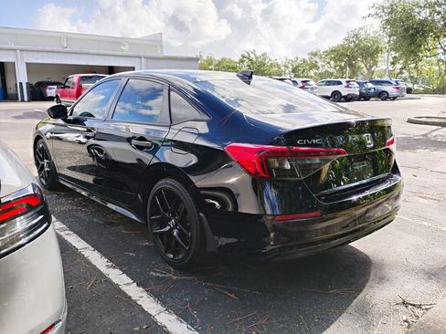 Used 2023 Honda Civic Sport image 7