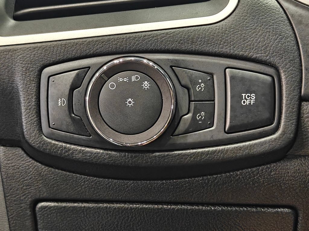Used 2019 Ford Edge SEL w/ Equipment Group 201A AWD/4WD image 42