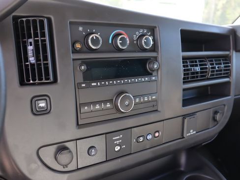 New 2025 GMC Savana 3500 w/ Power Convenience Package RWD image 11