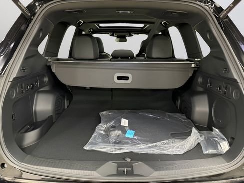 New 2025 Subaru Forester Limited image 9