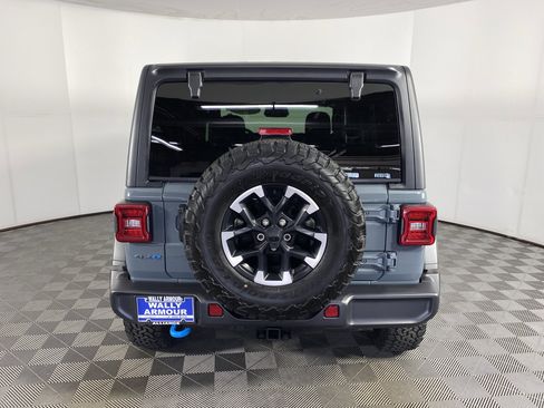 Used 2025 Jeep Wrangler Unlimited Rubicon 4xe AWD/4WD image 7