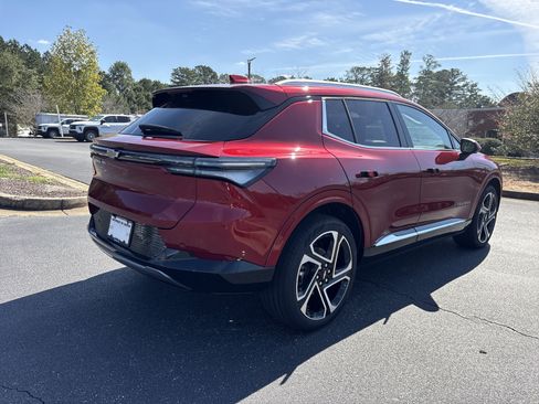 New 2026 Chevrolet Equinox EV LT image 5