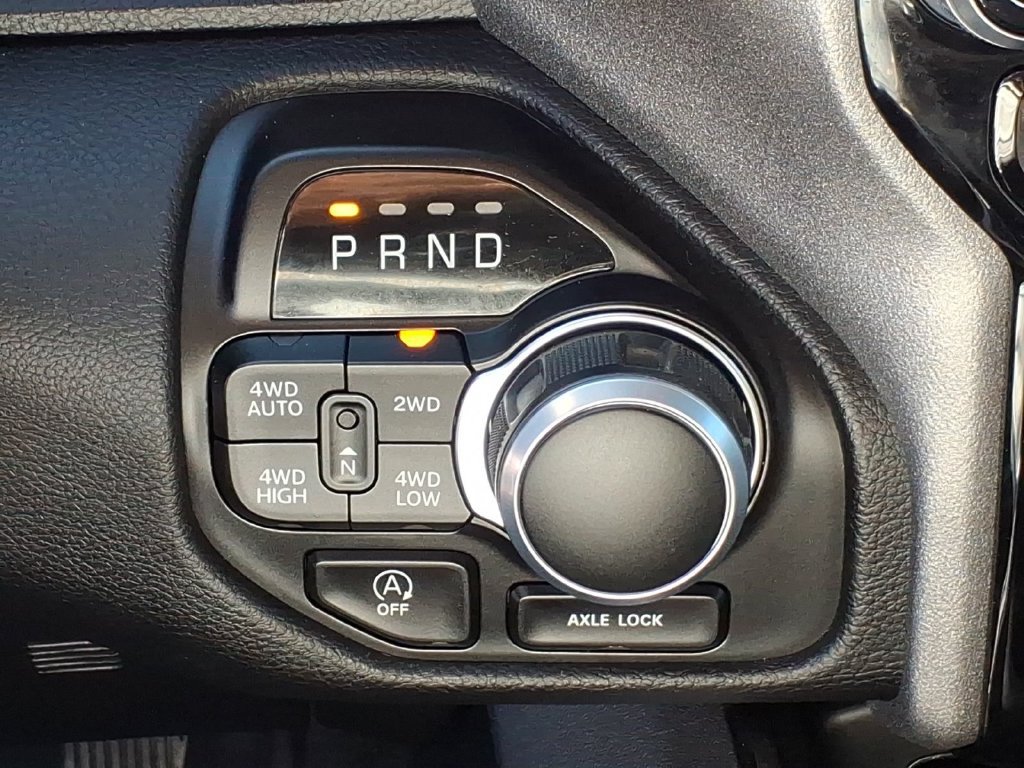 Used 2024 RAM 1500 Big Horn AWD/4WD image 9