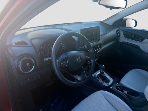 Used 2023 Hyundai Kona SEL image 7