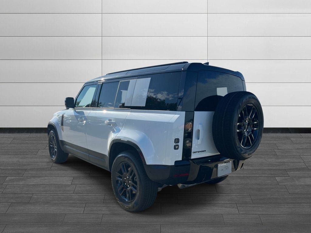 New 2026 Land Rover Defender 110 S AWD/4WD image 3