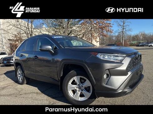 Used 2020 Toyota RAV4 XLE image 1