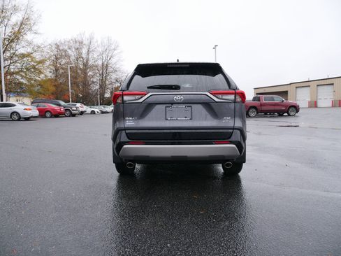 Used 2025 Toyota RAV4 XSE image 4