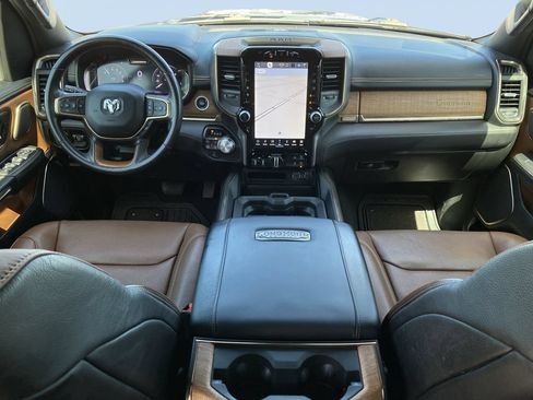 Used 2024 RAM 1500 Limited AWD/4WD image 12
