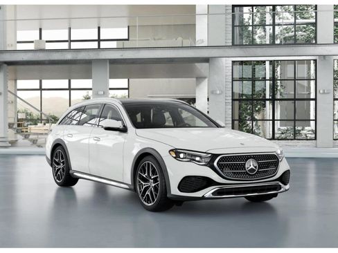 New 2026 Mercedes-Benz E 450 4MATIC All-Terrain Wagon image 9