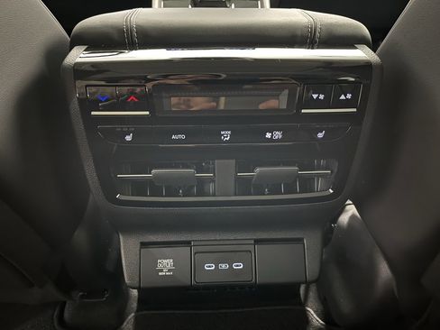 New 2026 Acura MDX w/ Advance Package image 16