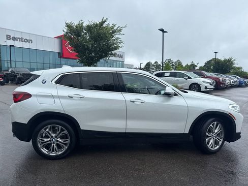 Used 2022 BMW X2 xDrive28i w/ Convenience Package AWD/4WD image 2