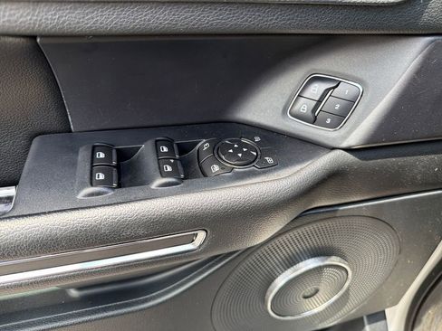 Used 2018 Ford Expedition Max XLT w/ Equipment Group 202A AWD/4WD image 26