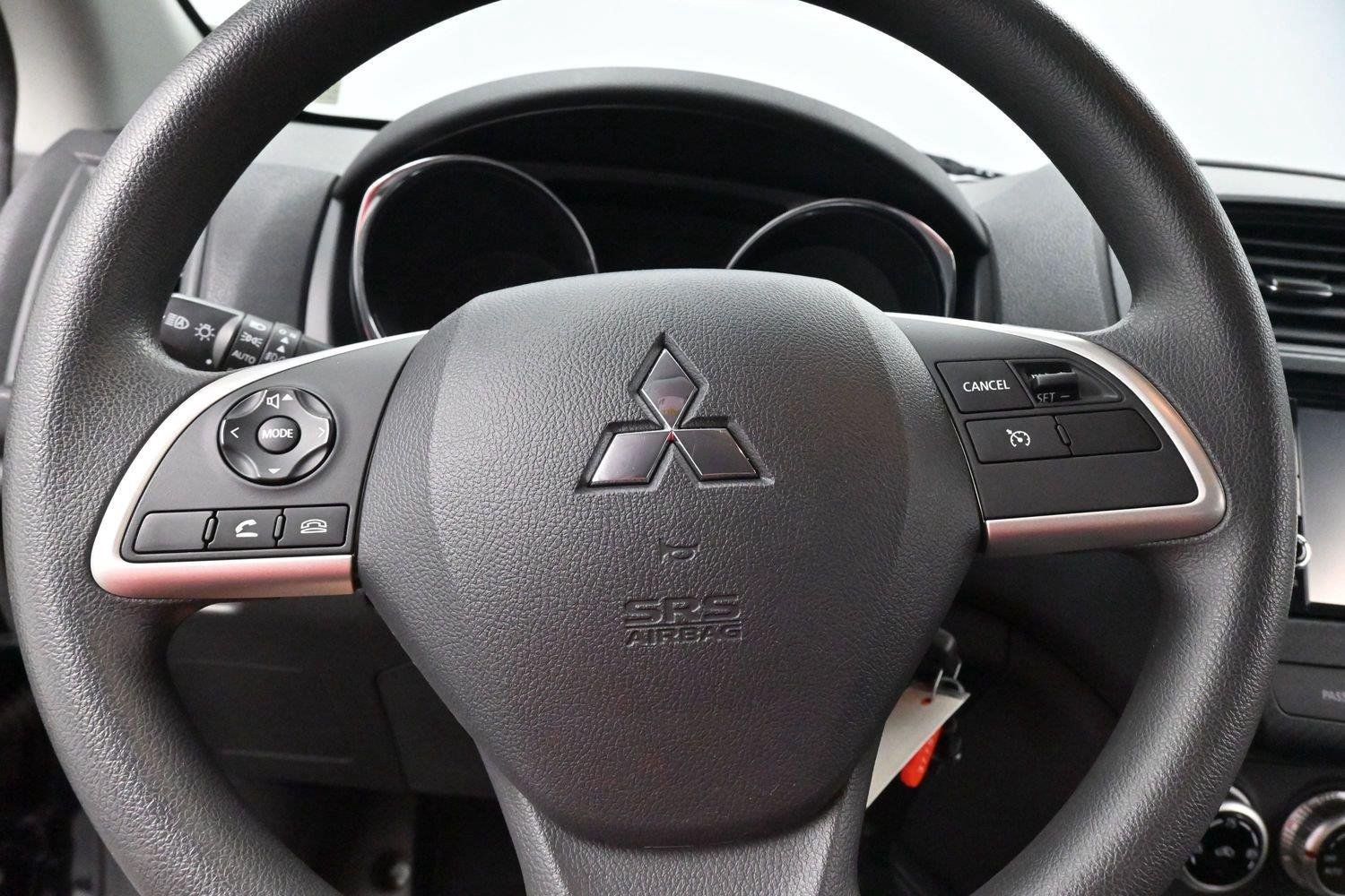 Used 2023 Mitsubishi Outlander Sport ES AWD/4WD image 14
