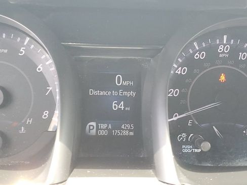Used 2015 Toyota Avalon XLE FWD image 27