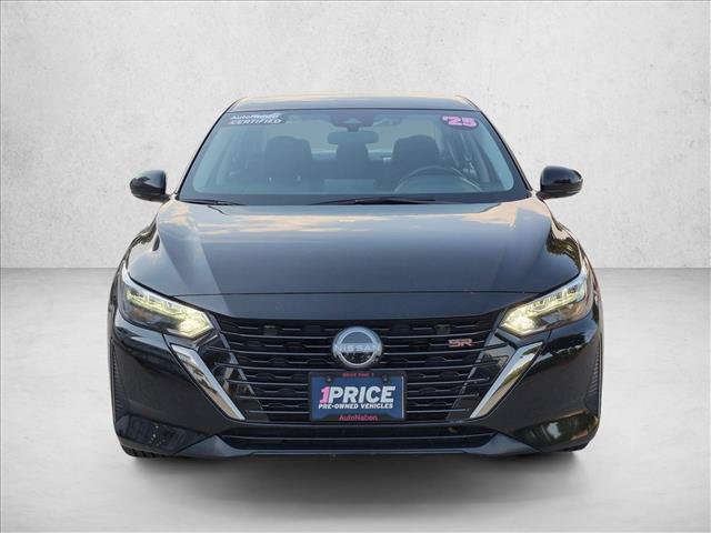 Used 2025 Nissan Sentra SR FWD image 2