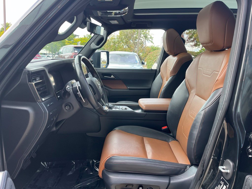 Used 2024 Lexus GX 550 w/ Accessory Package (Z1) AWD/4WD image 23